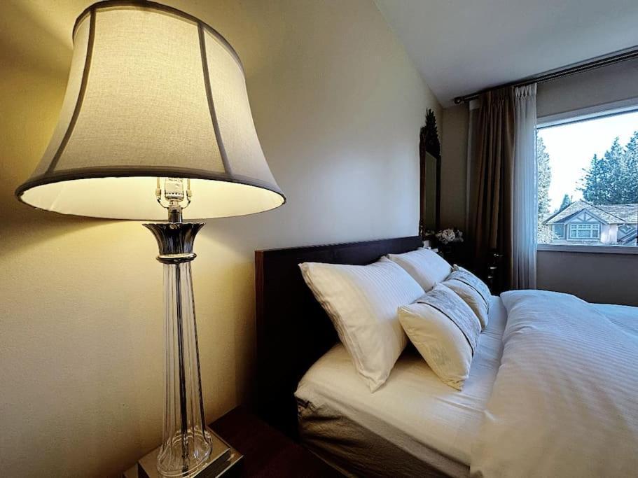 Super Cosy 8Bed & 6Bath In Vancouver Heart Near To Airport And Downtown מראה חיצוני תמונה