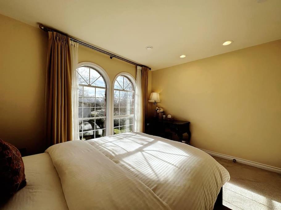 Super Cosy 8Bed & 6Bath In Vancouver Heart Near To Airport And Downtown מראה חיצוני תמונה