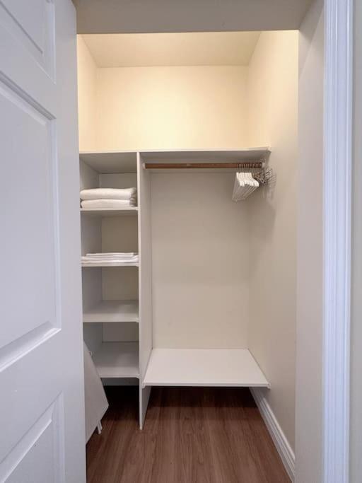 Super Cosy 8Bed & 6Bath In Vancouver Heart Near To Airport And Downtown מראה חיצוני תמונה