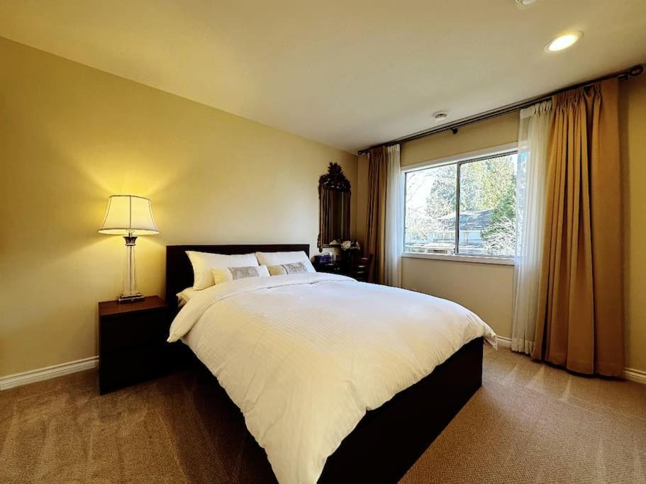 Super Cosy 8Bed & 6Bath In Vancouver Heart Near To Airport And Downtown מראה חיצוני תמונה