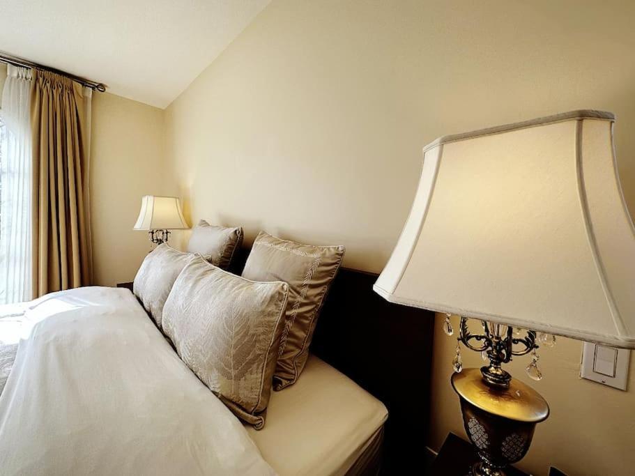 Super Cosy 8Bed & 6Bath In Vancouver Heart Near To Airport And Downtown מראה חיצוני תמונה