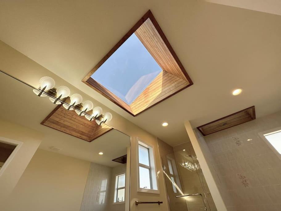 Super Cosy 8Bed & 6Bath In Vancouver Heart Near To Airport And Downtown מראה חיצוני תמונה